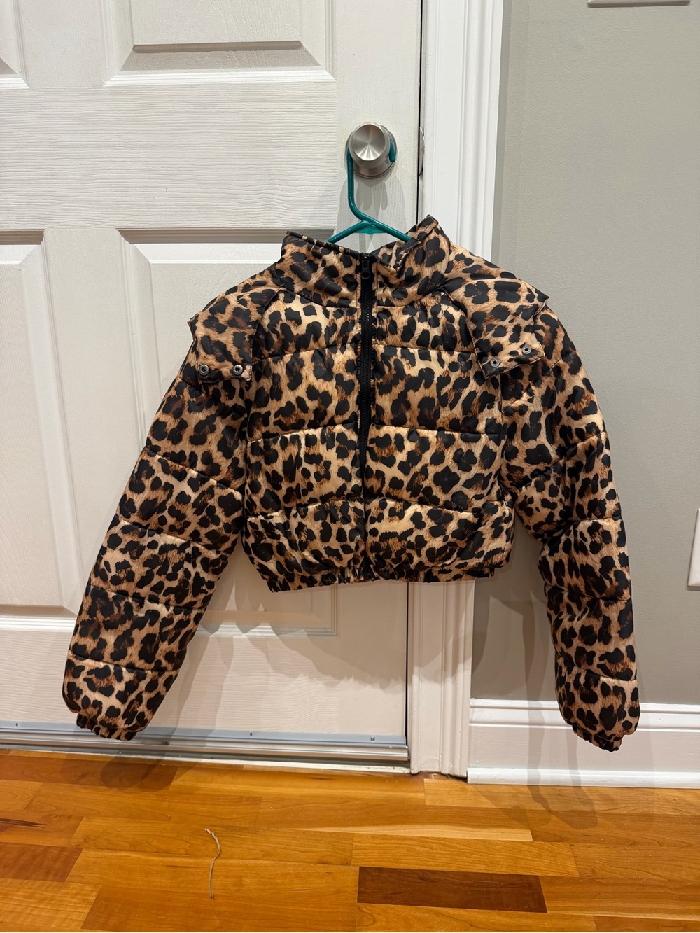Leopard Print Cropped Puffer Jacket